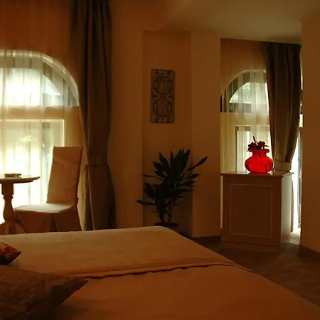 Hi Boutique Hotel 3*