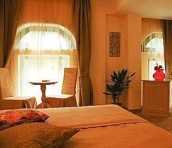 Hi Boutique Hotel 3*