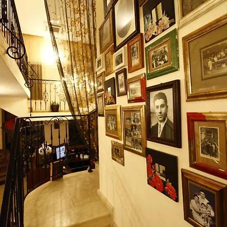 Ξενοδοχείο Hi Boutique 3*